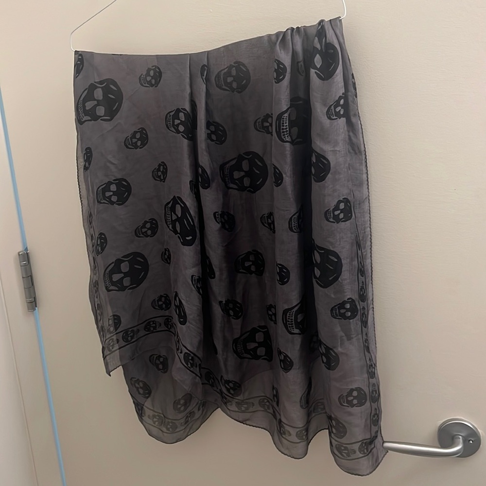 Barely used Alexander McQueen silk scarf